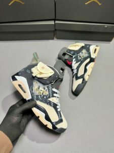 Retro 6 Cactus Jack Sneaker For Boys