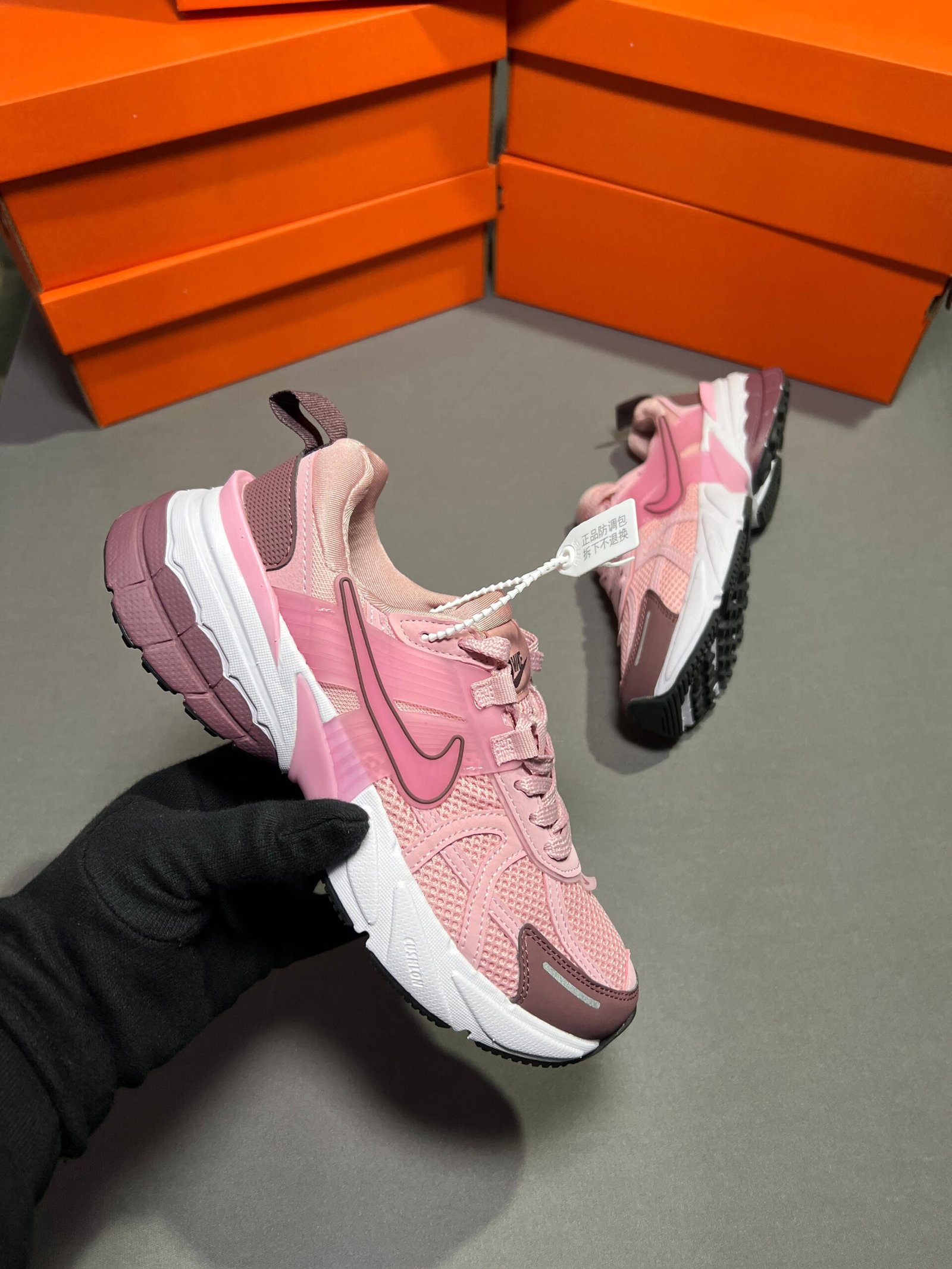V2k Runtekk Pink White Sneaker For Girls
