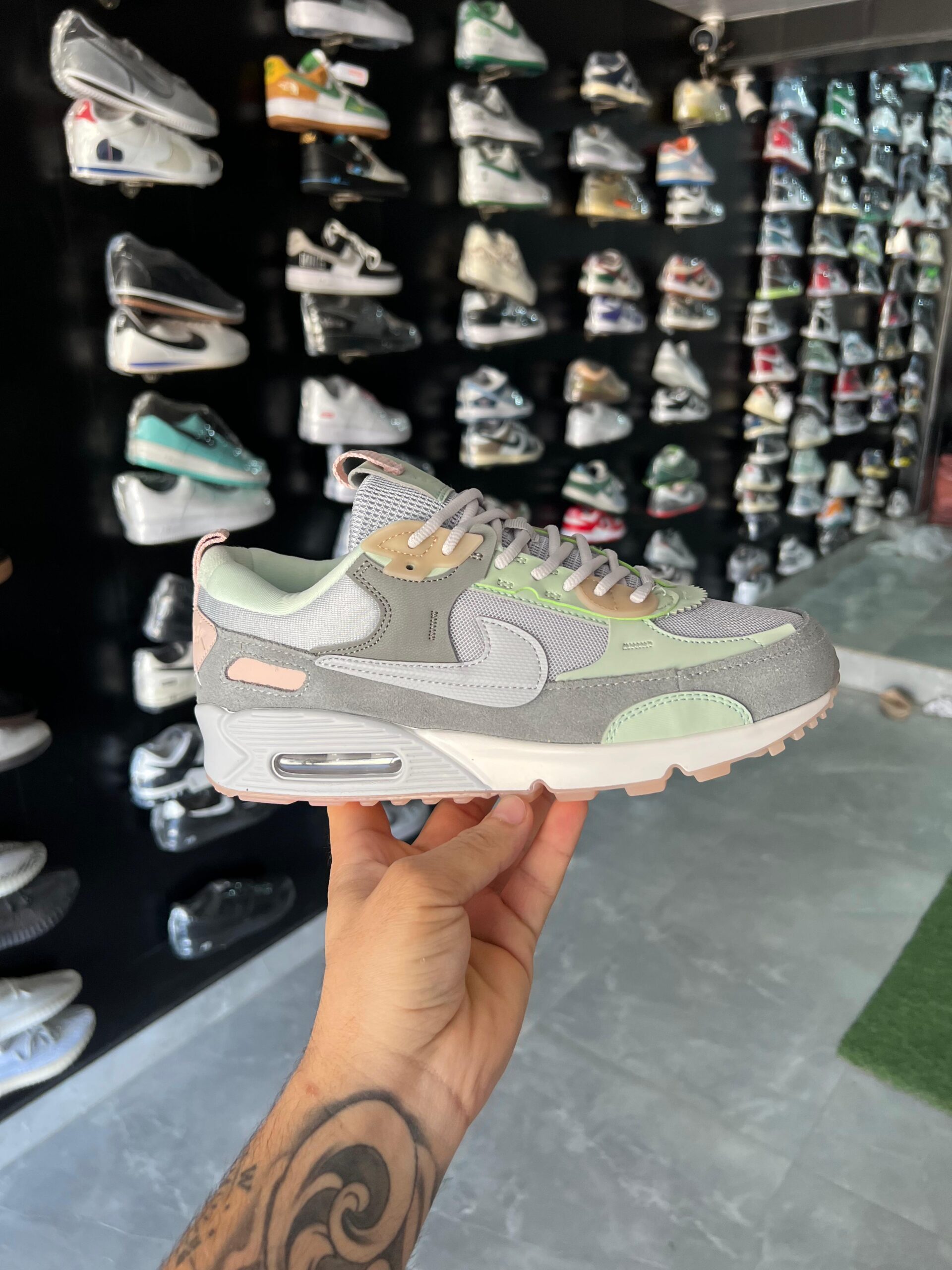 Airmax Futura Sneakers For Boys 2 New Colors