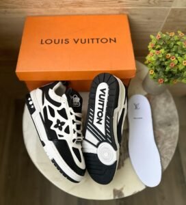 Newly Launched 2023 Trainers Sneakers First Copy