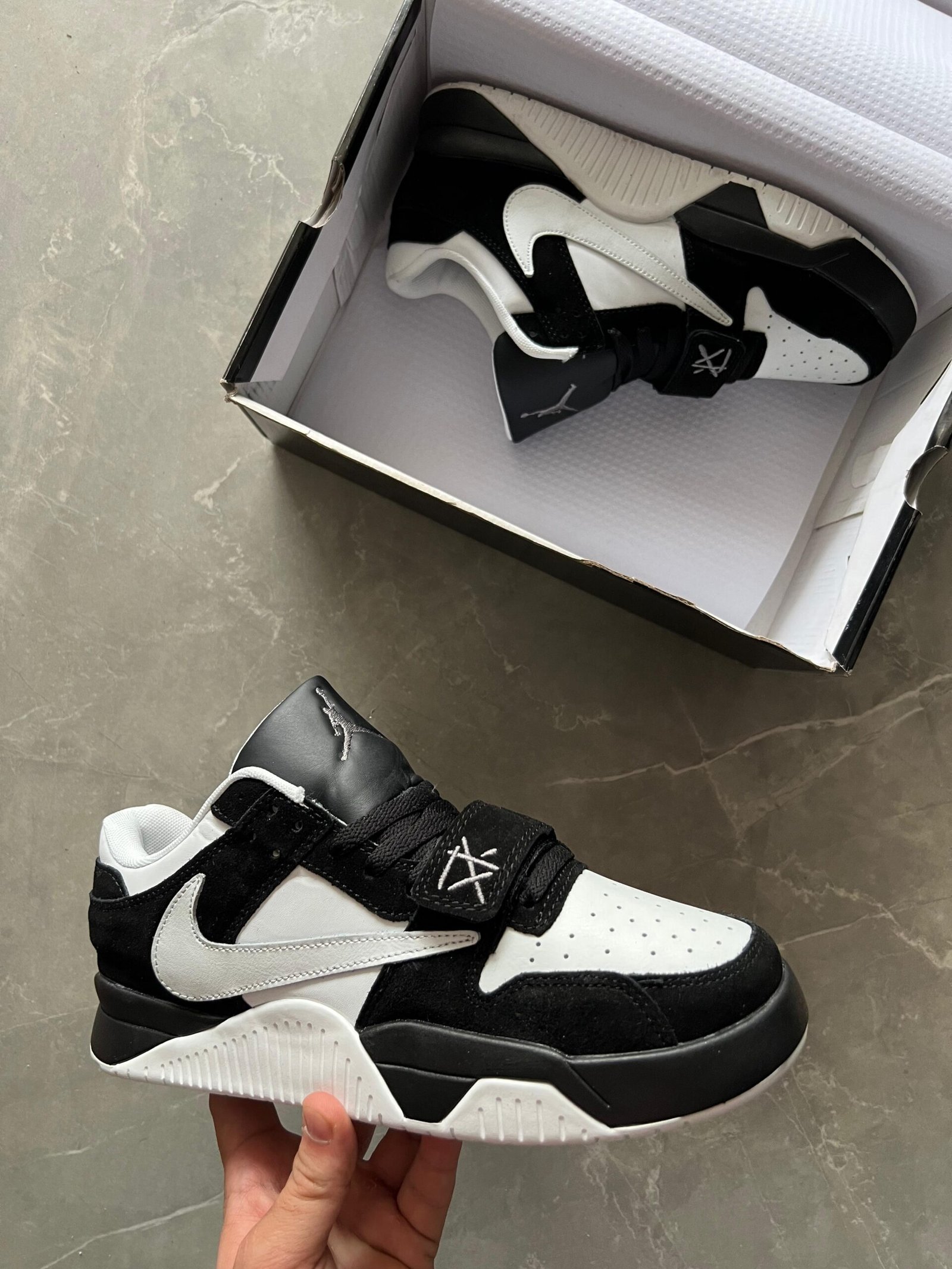 Low Strap Jack Cactus Sneakers For Boys