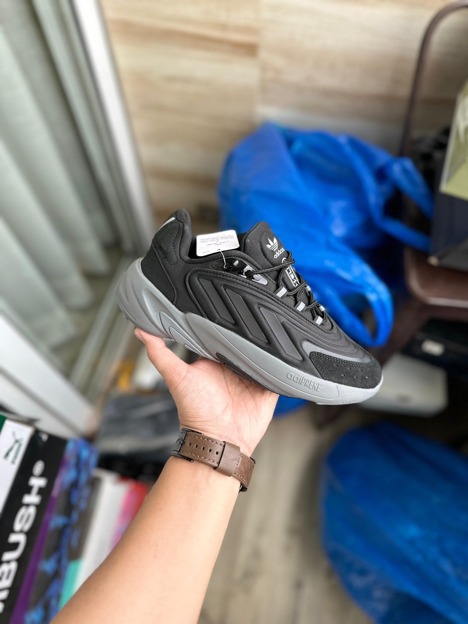 Ozelia Black Grey Sneakers For Boys On Sale