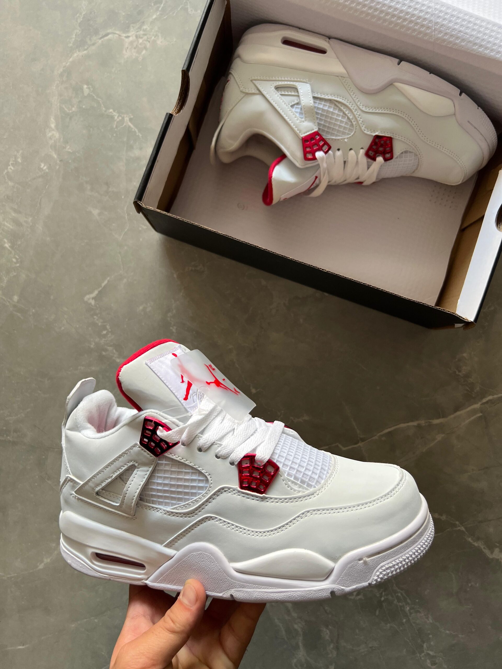 Retro 4 fashion white and red