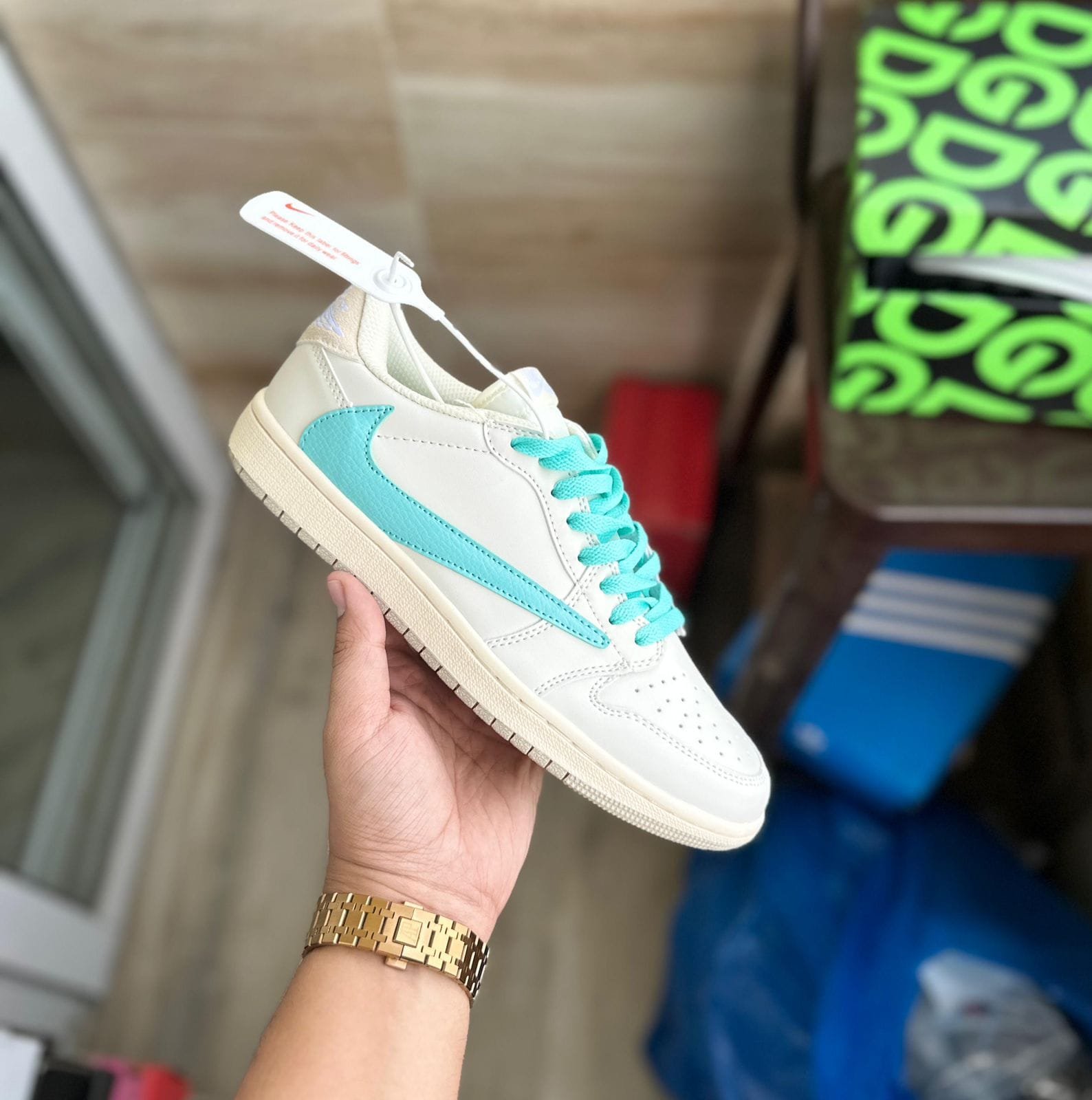 Travis Scott Tiffany Cream Sneakers On Sale