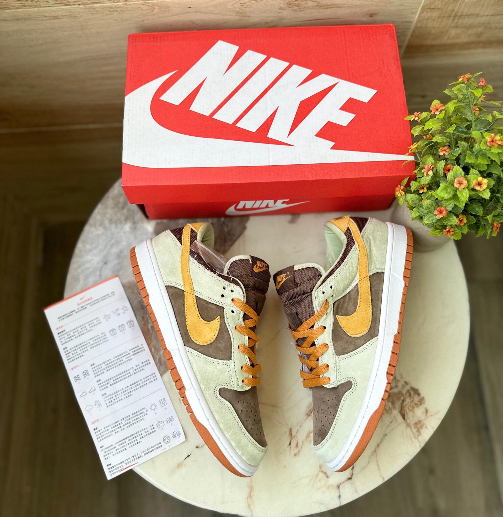 SB Dunk Dusty Olive Green Sneakers On Sale