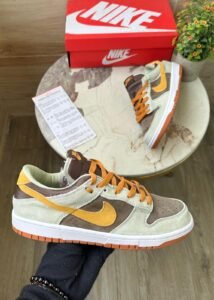 SB Dunk Dusty Olive Green Sneakers On Sale