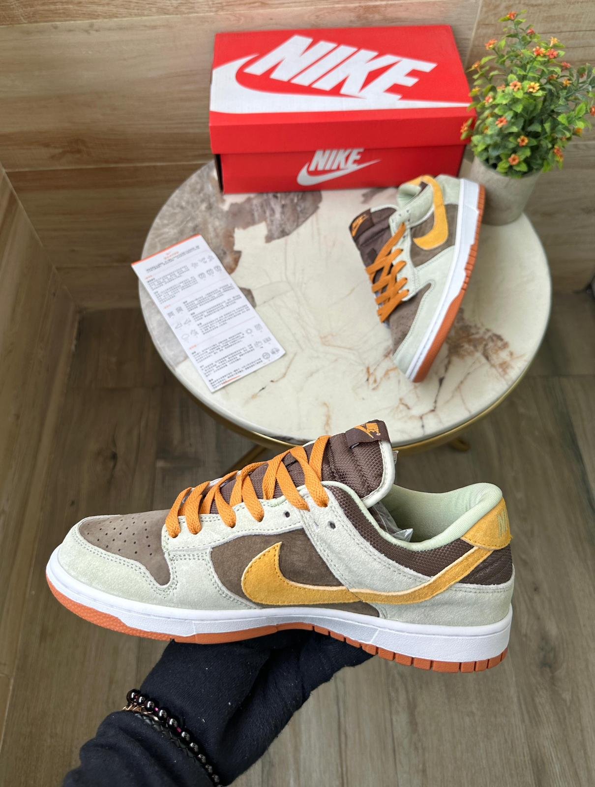 SB Dunk Dusty Olive Green Sneakers On Sale