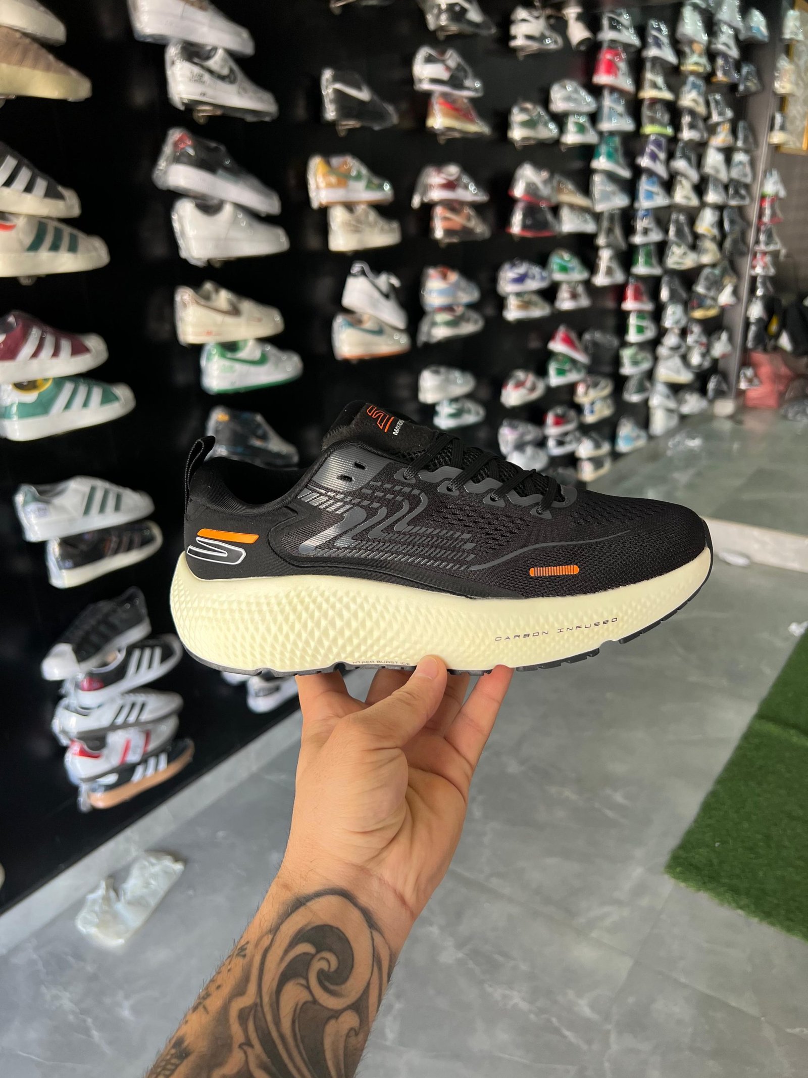 Hyperburst Carbon infused Sneakers