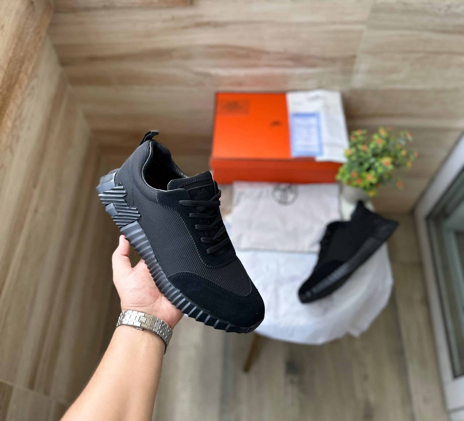 Paris Ultra Luxury Brand Shoes 2 Colors