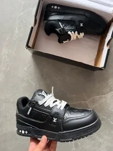 Imported Lv First Copy Sneakers In Stock 7 Colors