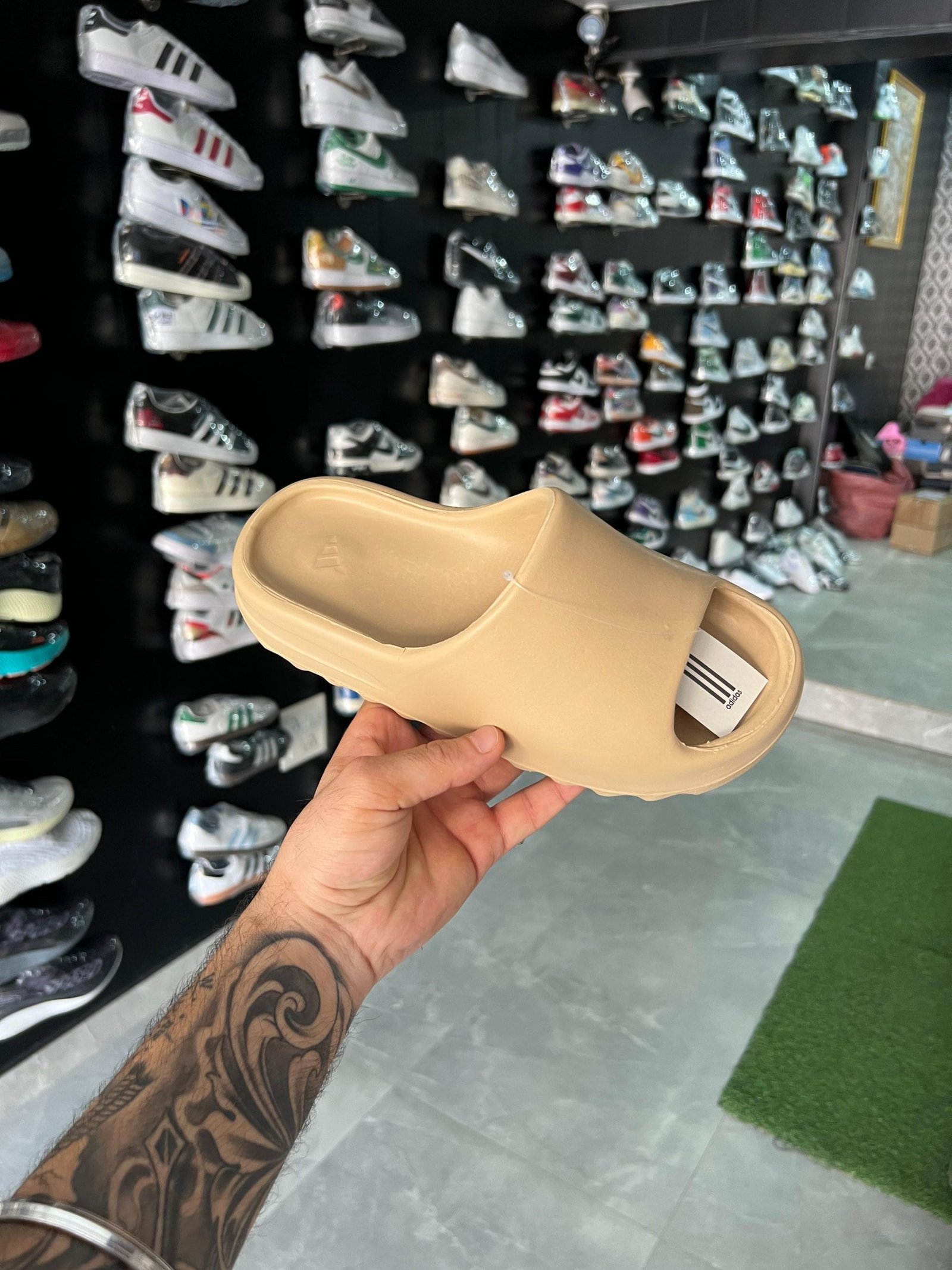 Yezzy Slide 350 For Boys On Sale 2 Colors