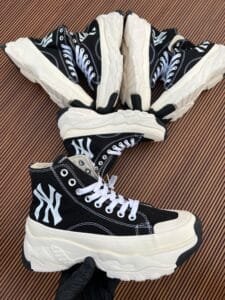 Mlb Chunky High Mono Sneakers For Boys (2)