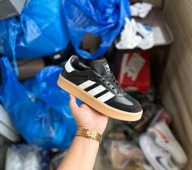 Samba Black Xlg Gum Sneakers Unisex