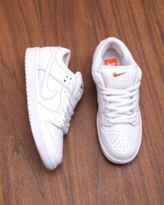 Sb Dunk Tripple White Sneakers On Sale (4)