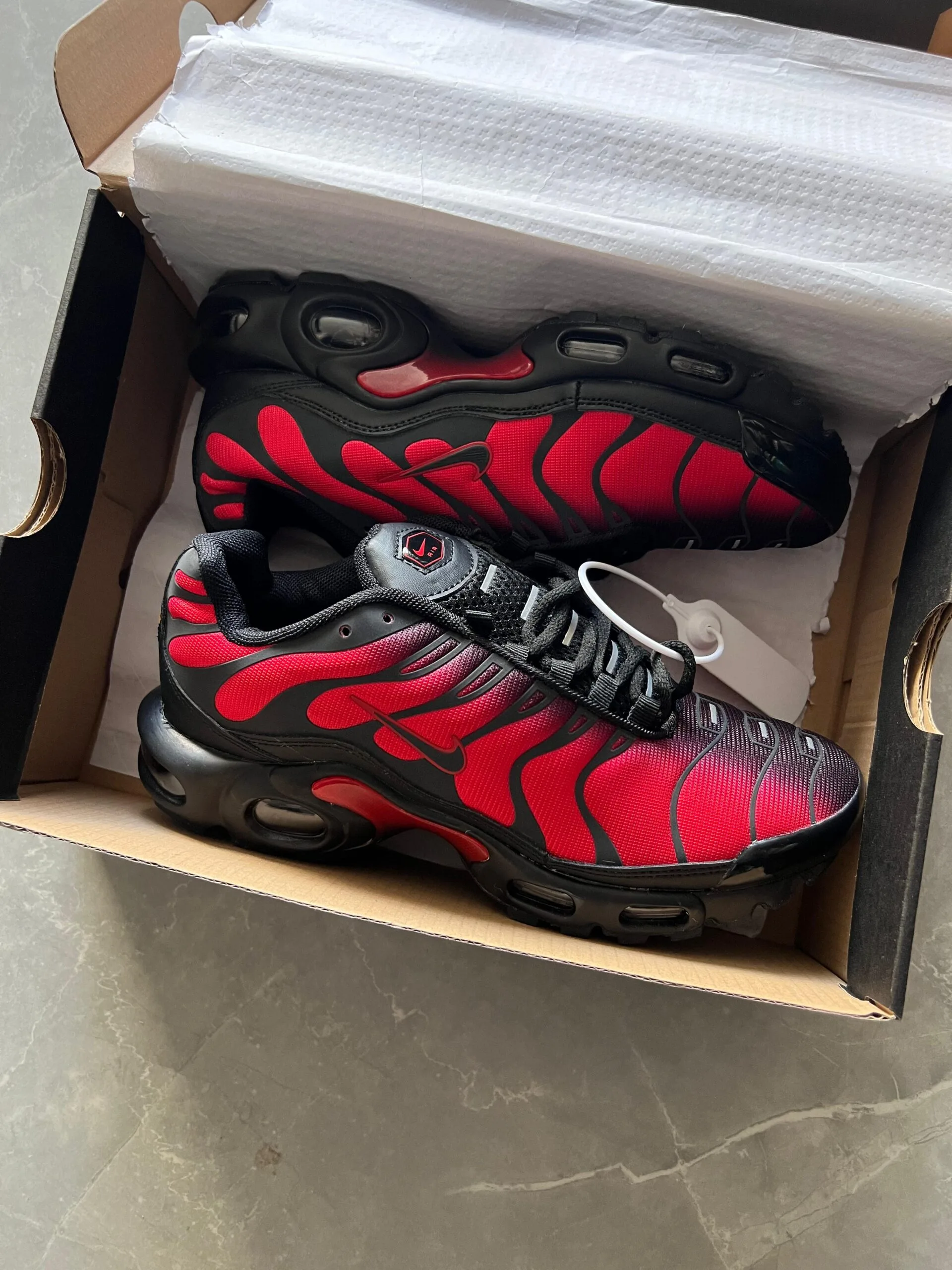 Airmax Tn Grey Sneakers On Sale 6 Colors