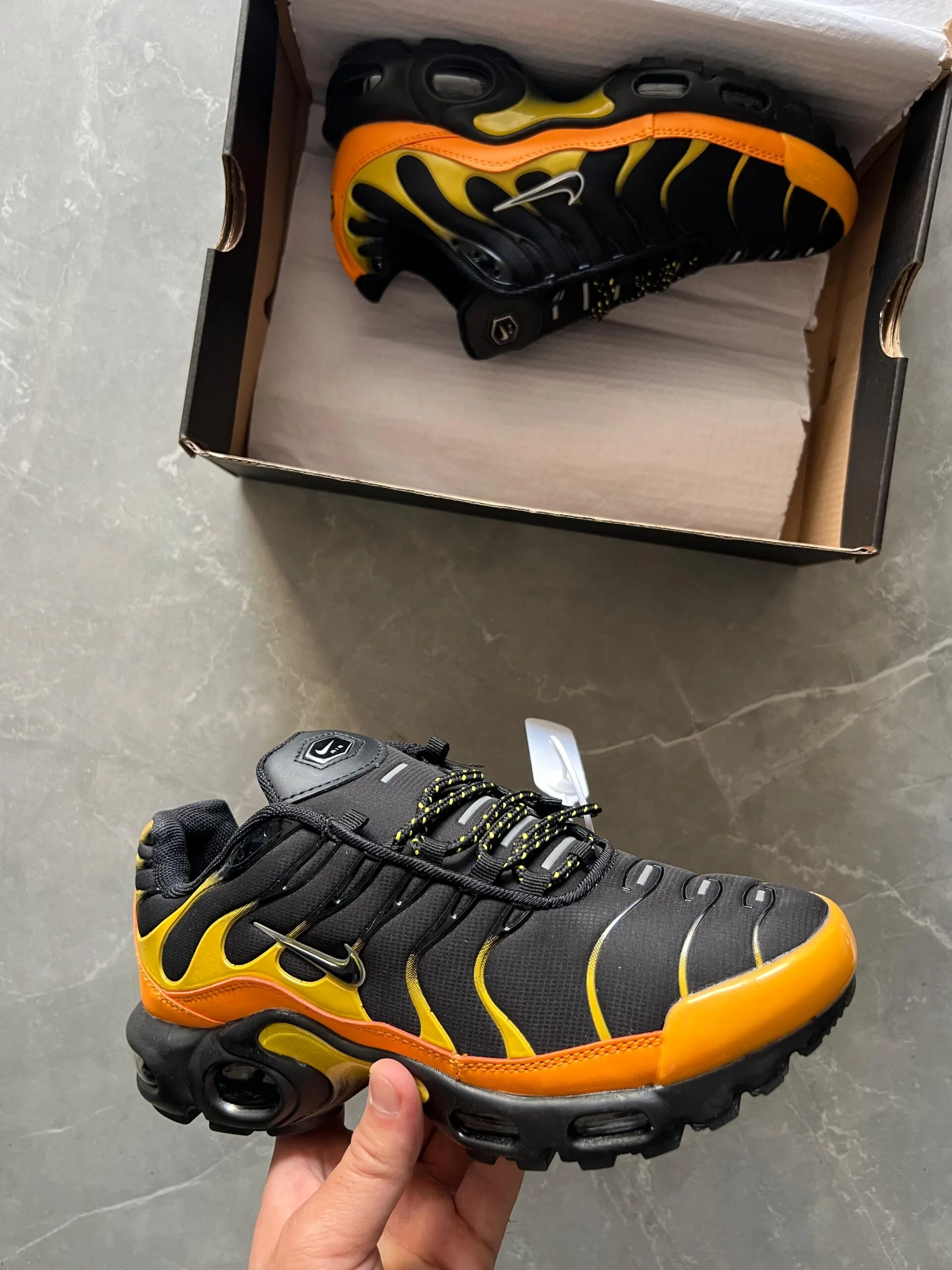 Airmax Tn Grey Sneakers On Sale 6 Colors