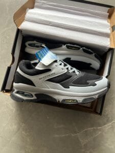 Sleek Envoy Sneaker For Boys 2 Colors