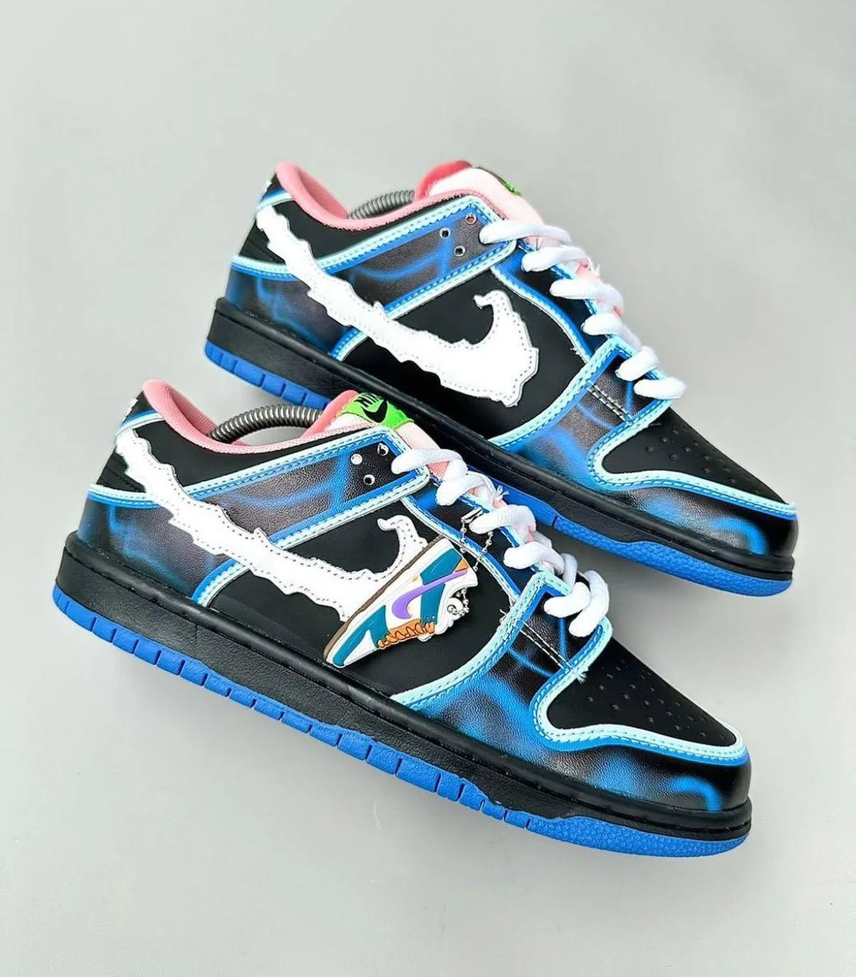 NIKESB 彫たかコラボ Dunk Venom Latest Sneakers For Boys | 7AShoes First Copy