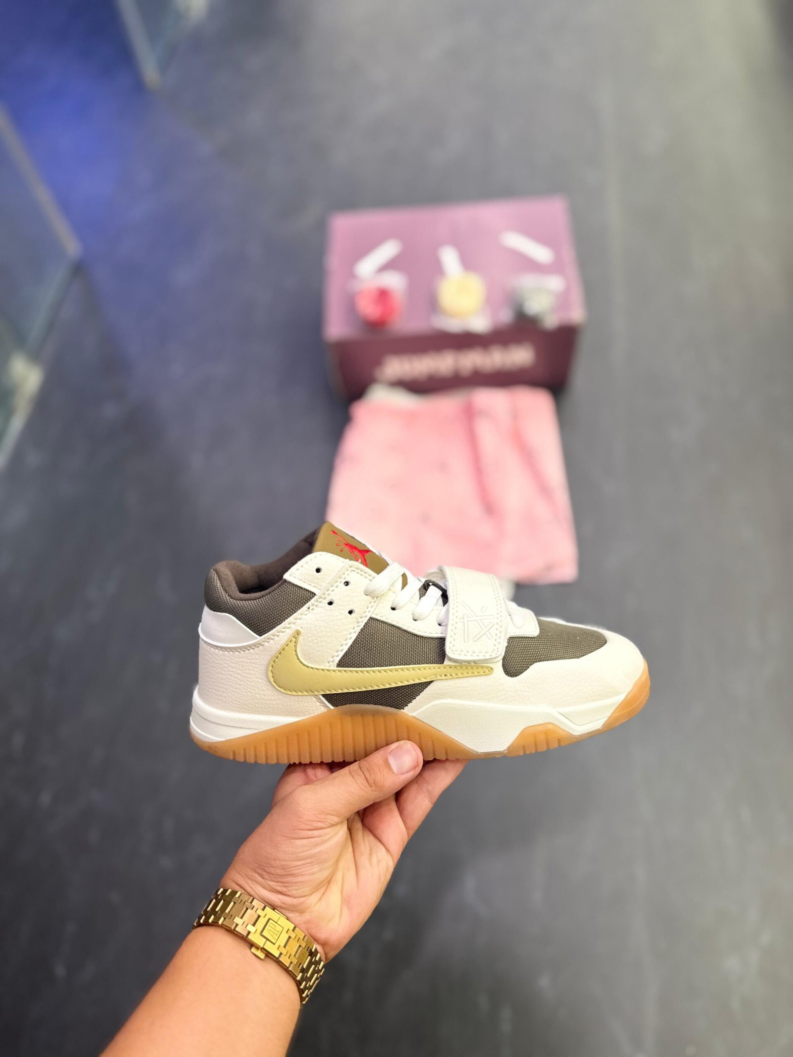 Jumpman Jack TR Collaborative Sail Sneakers (2)