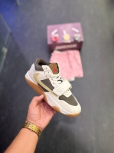 Jumpman Jack TR Collaborative Sail Sneakers (4)