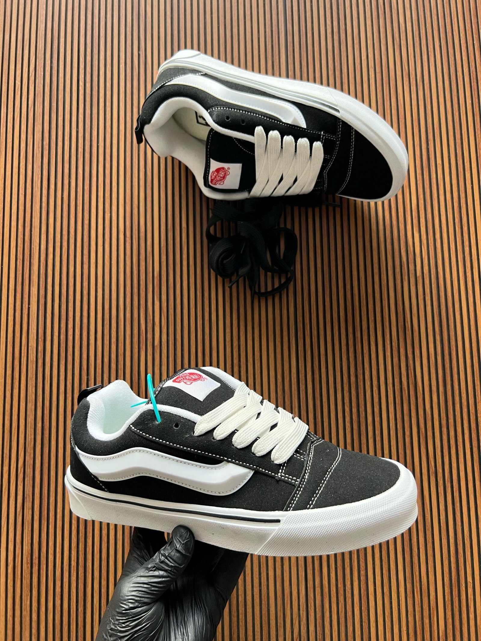 Off The Wall Sneakers On Sale For Boys (1)
