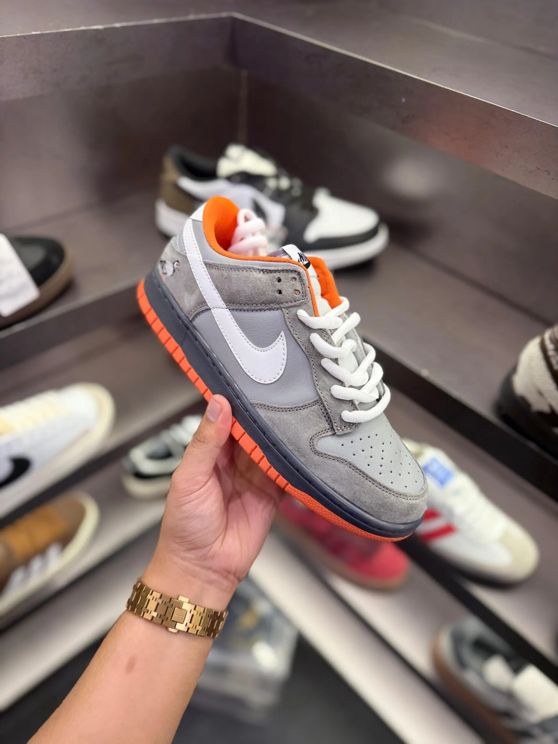 SB Dunk NYC Pigeon Grey Sneakers – Urban Streetwear Shoes
