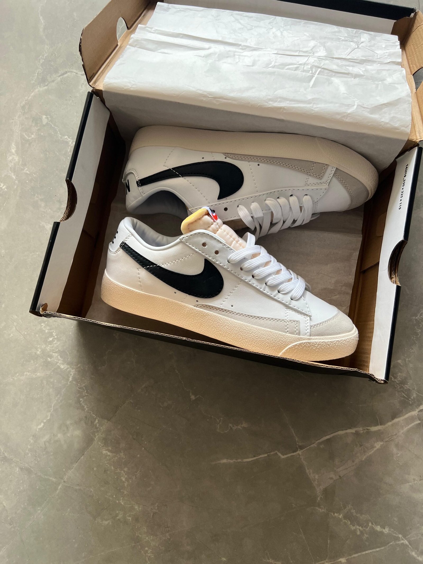 Blazer 77 Low Ankle Sneakers On Sale (4)