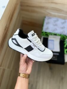 Luxury White Black Sneakers Limited Stock (2)