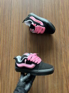 Off The Wall Sneakers For Girls (1)
