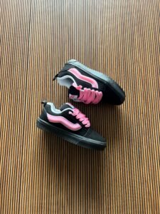 Off The Wall Sneakers For Girls (2)