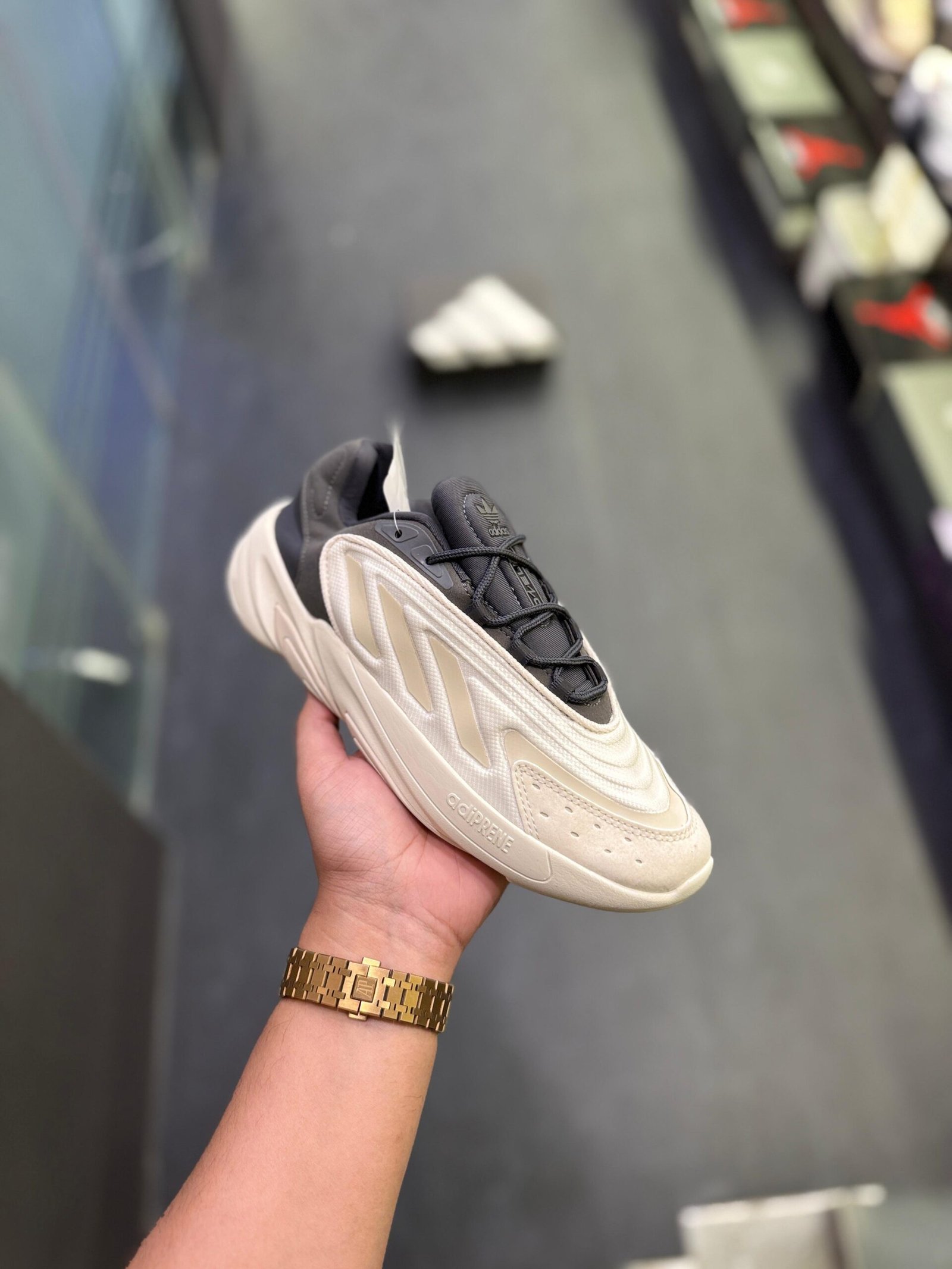 Ozelia Off White Black Sneakers On Sale (3)