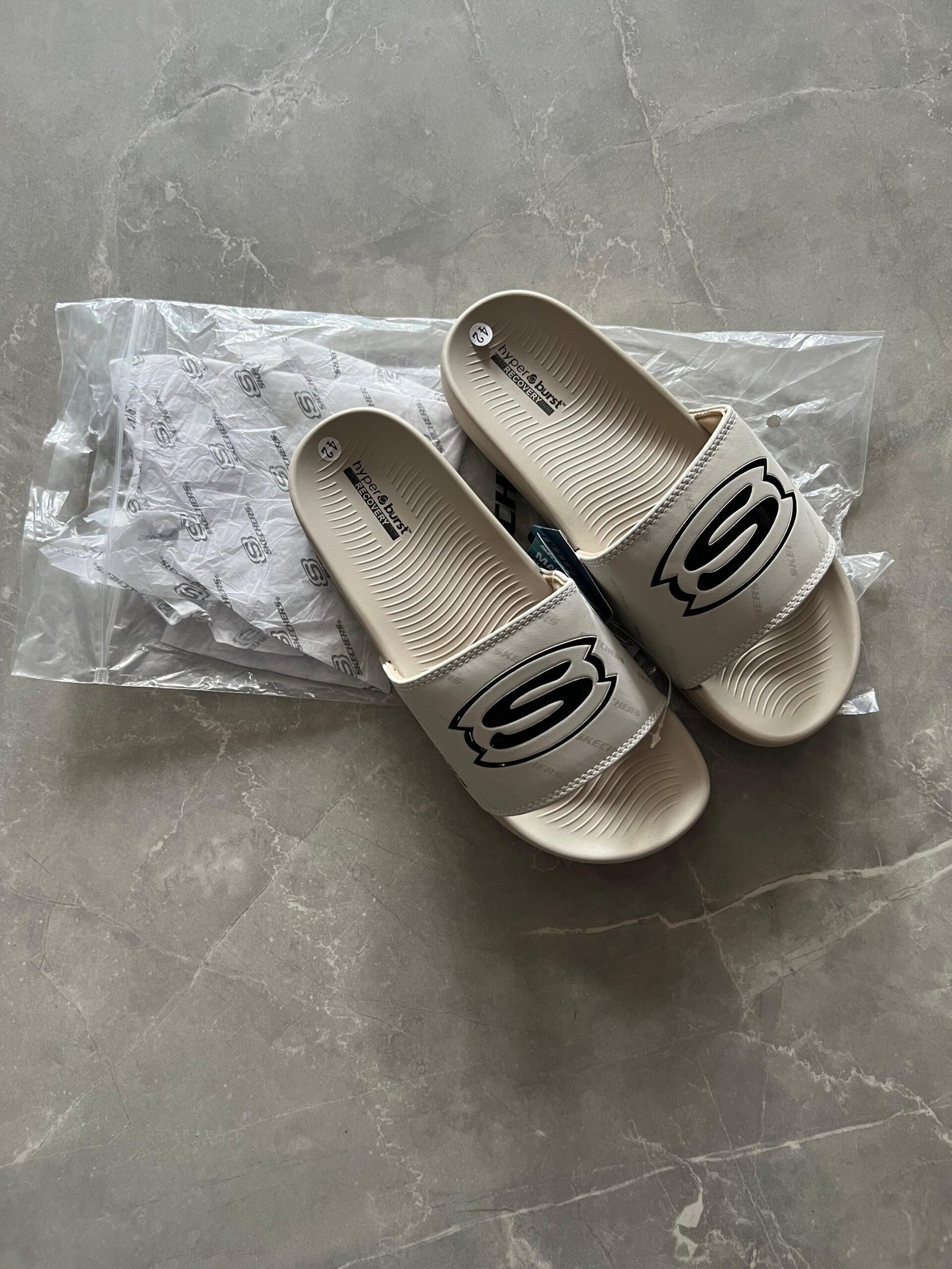 Imported New Premium Slides On Sale 4 Colours (7)