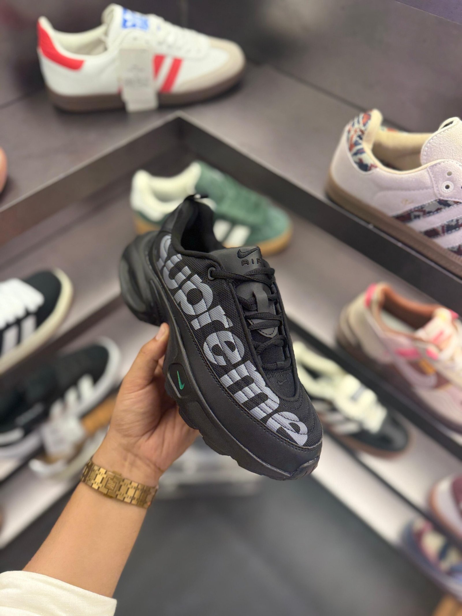 Portal Black Trainers Sneakers On Sale (1)