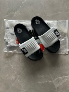 Premium First Copy Slides 5 Colours On Sale (6)