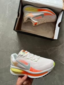 Zoom Vomero18 Sneakers For Boys 8 New Colours (4)