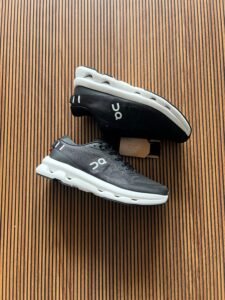 Cloud Running Imported UA Sneakers 3 Colours (6)