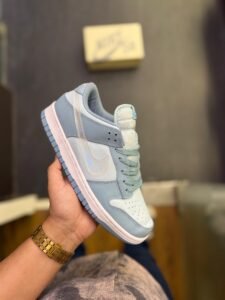 Dunk Aqua Clear Sneakers For Boys (3)