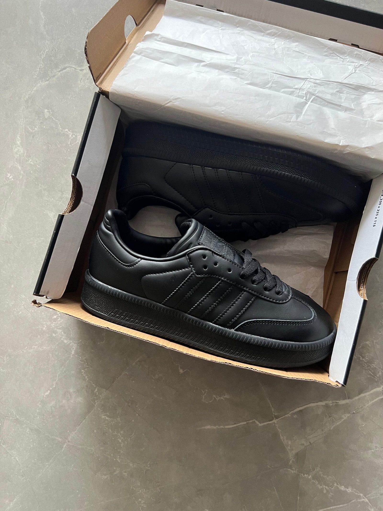 Classic Samba XLG Sneakers Retro Casual Shoes in 4 Colours (7)