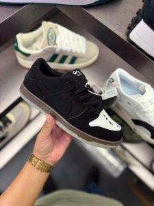 No Face Graphic Low-Top Skate Sneakers (1)
