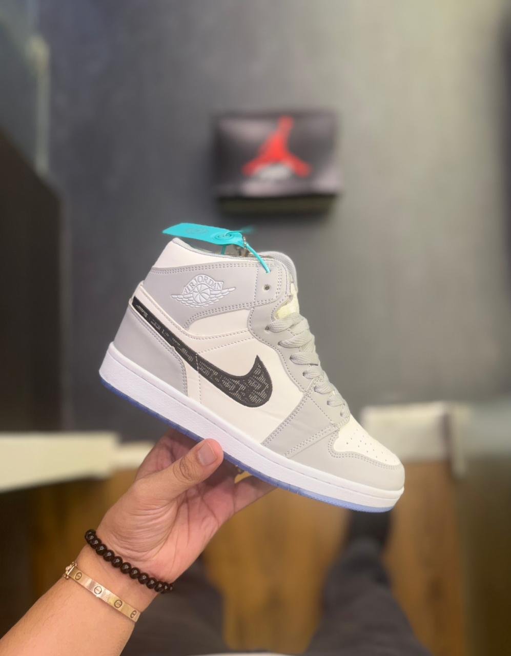 Retro 1 Mid Sneakers On Clearance Sale (1)