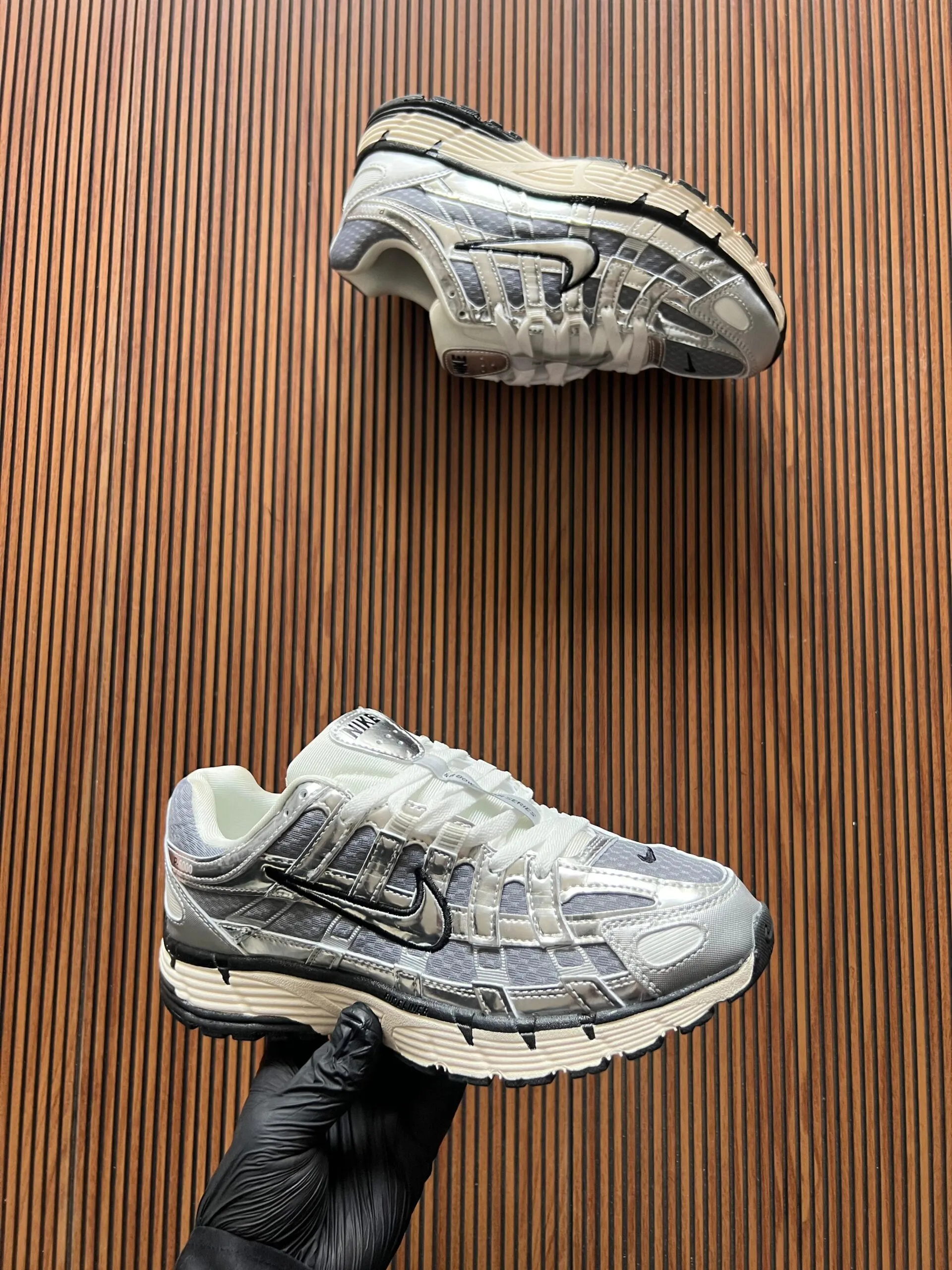 nike vintage grey mesh shoes