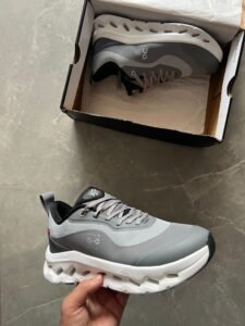 Running Loewe Cloud Sneakers Grey White (2)