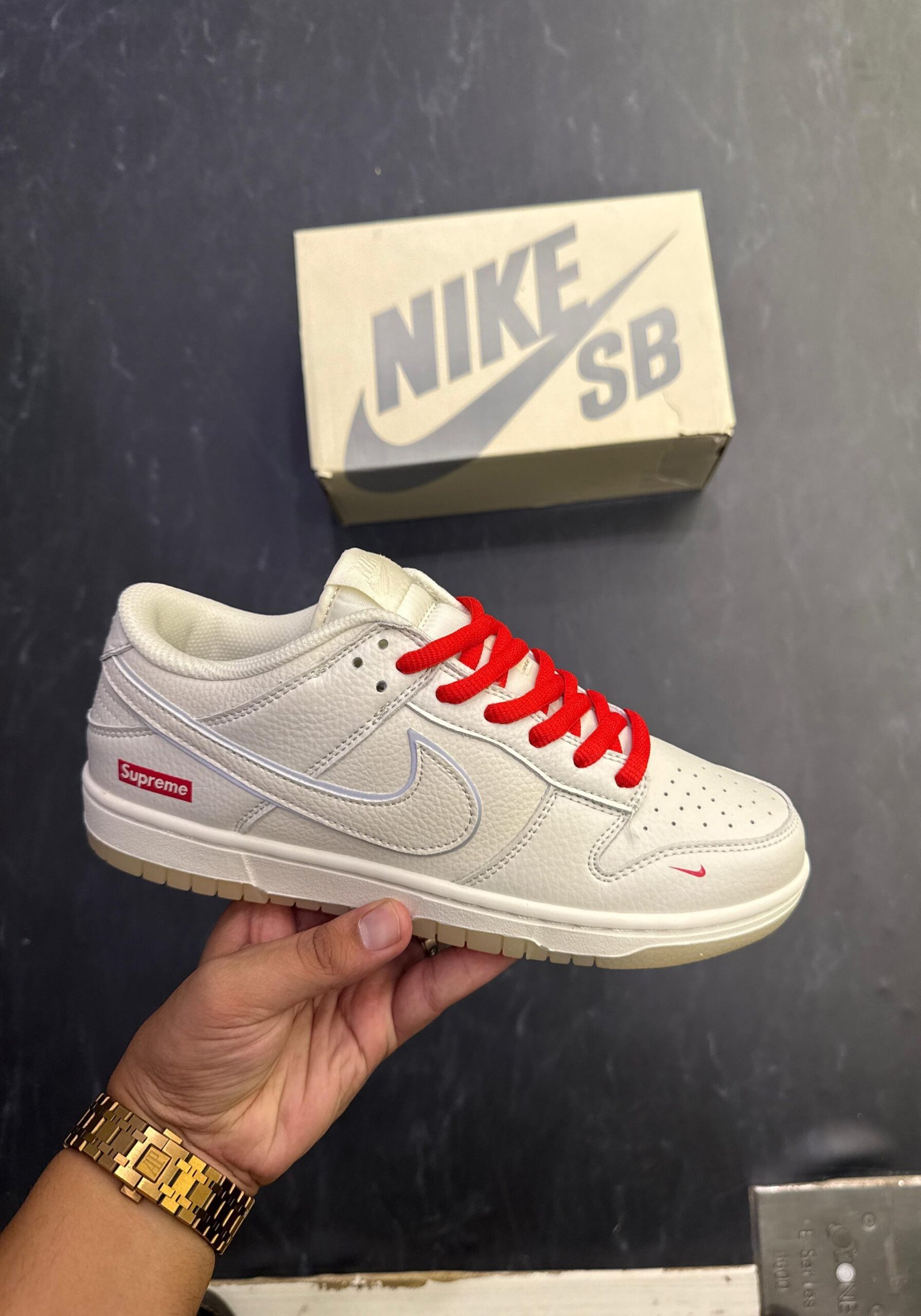 White Red Radium Low-Top Skate Sneakers (4)