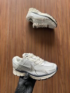 Zoom Vomero 5 Running Sneakers Sports Shoes For Girls (2)