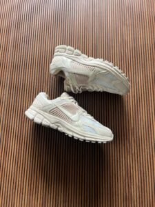 Zoom Vomero 5 Running Sneakers Sports Shoes For Girls (4)