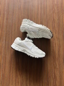 Zoom Vomero 5 Running Sneakers Sports Shoes For Girls (9)