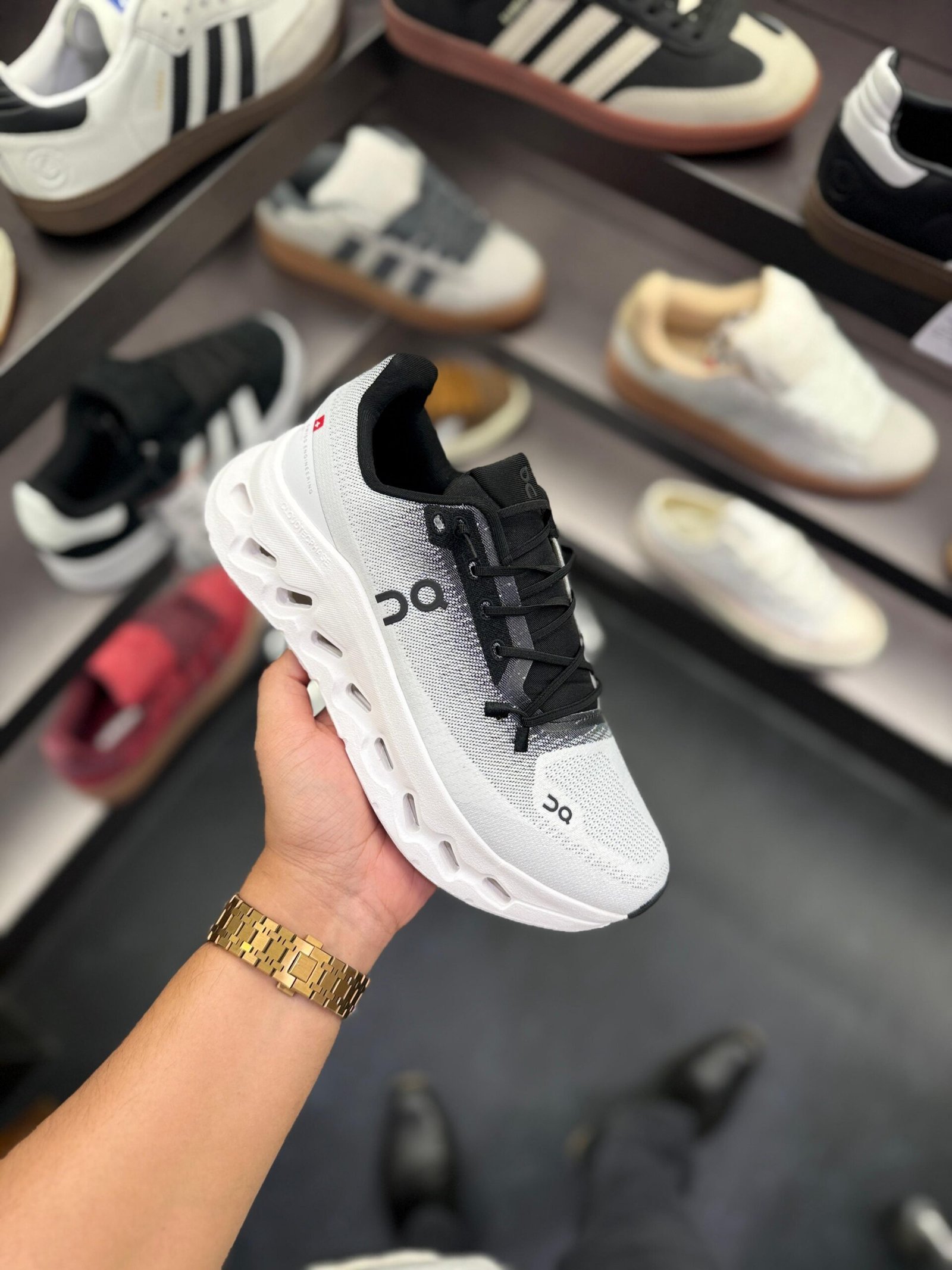 CloudTilt Black White Running Sneakers – Unisex Premium Shoes (3)