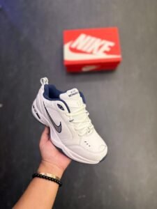 Air Monarch IV Snow Day Sneakers Boys Winter-Ready Shoes (4)