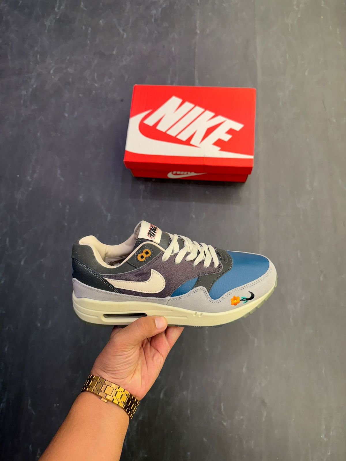 Airmax 1 Kasina Edition Sneakers Modern Casual Street Shoes (2) Airmax 1 Kasina Edition Sneakers Modern Casual Street Shoes (2)