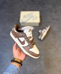 Cacao Wow Low-Top SB Dunk Sneakers – Street Style Skate Shoes